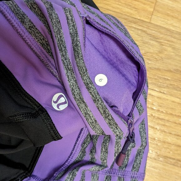 Lululemon Purple Striped Waiste Band Black Ruched Bottom Leggings Size 6 - Picture 4 of 4